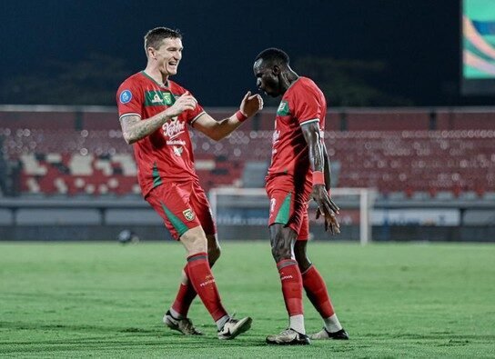 Persebaya Surabaya Lanjutkan Tren Positif, Tundukkan PSBS Biak 1-0
