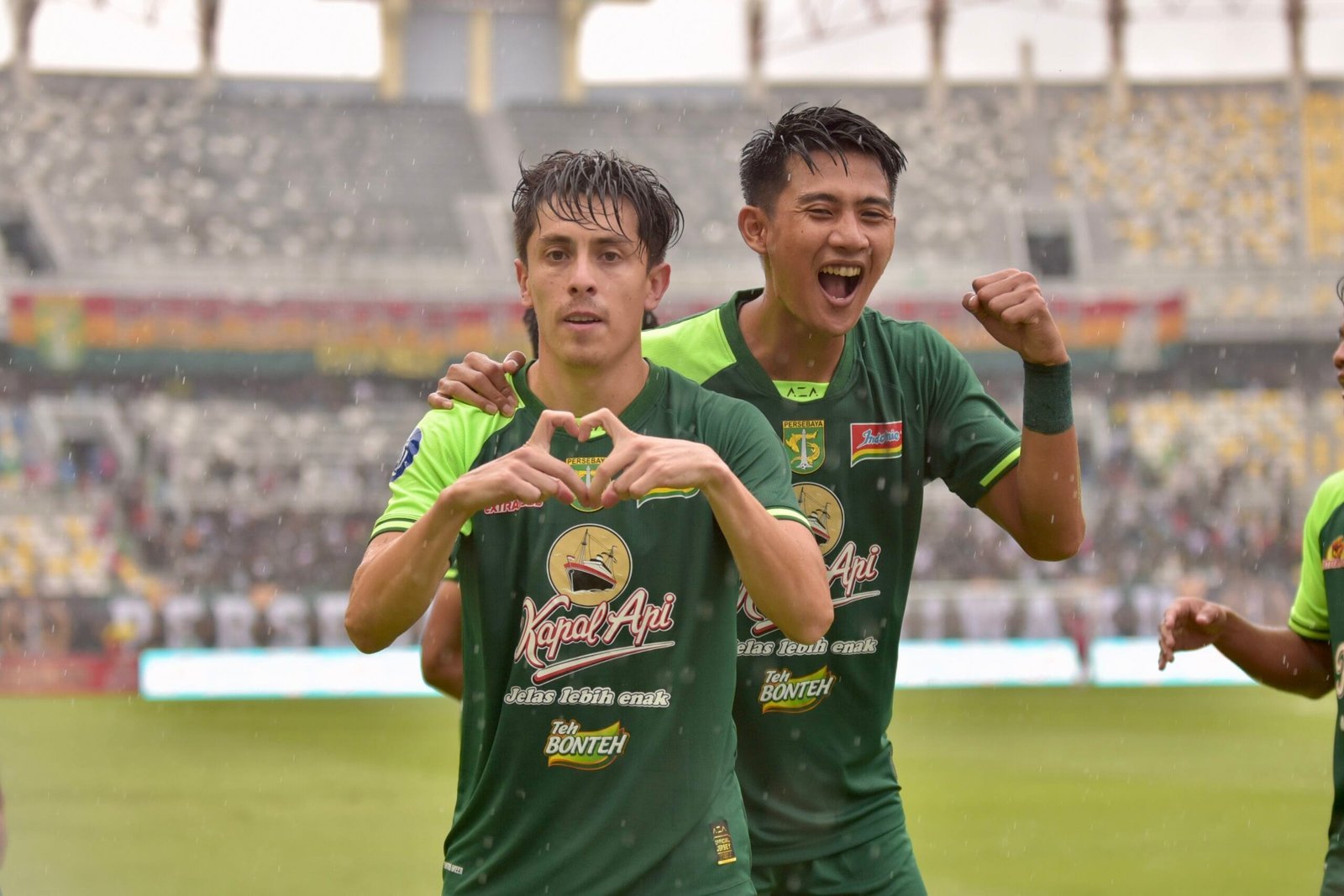Persebaya Bungkam Persib 4-1 di Liga 1
