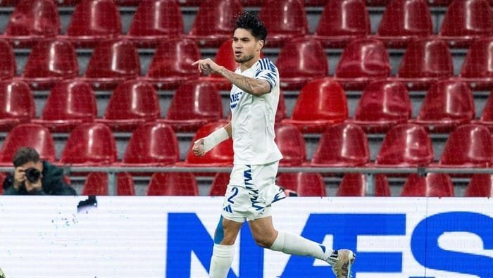 Chelsea Menang, Cedera Kevin Diks Picu Kontroversi di Media Sosial
