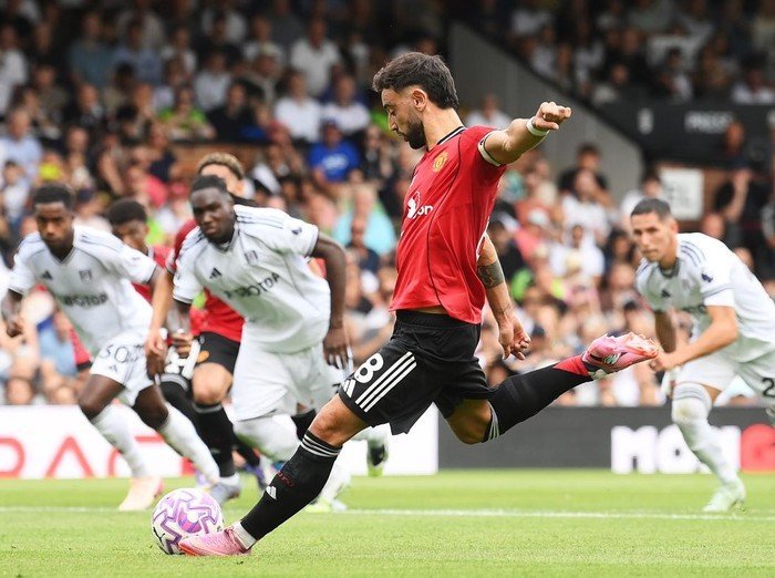MU Diunggulkan Menang Tipis atas Fulham, Misi Empat Besar Jadi Taruhan di Old Trafford