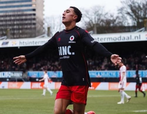 Gol Miliano Jonathans Buyarkan Kemenangan Ajax, Excelsior Bangkit di Laga Dramatis