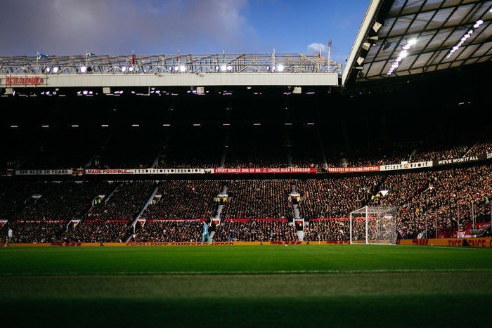 Ramadan Bersejarah, Azan Pertama Kali Berkandang di Old Trafford
