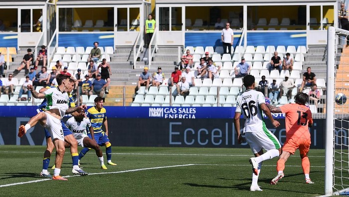 Jay Idzes Cedera Saat Sassuolo Tumbang dari Parma di Pekan Terakhir Serie A