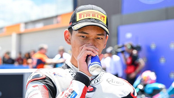 Veda Ega Naik ke Posisi Tiga Moto3 2026 Usai Rival Spanyol Didiskualifikasi