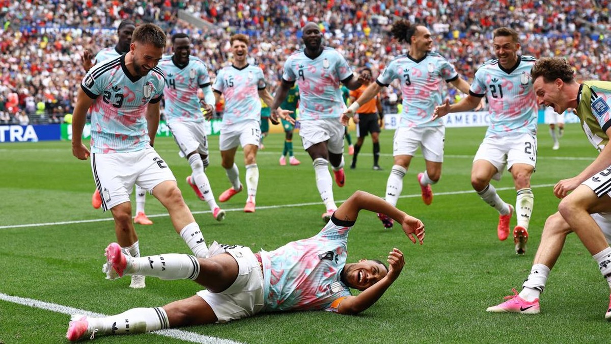Belgia Bangkit Dramatis Tekuk Senegal 3-2, Penalti Menit Akhir Antar ke 16 Besar
