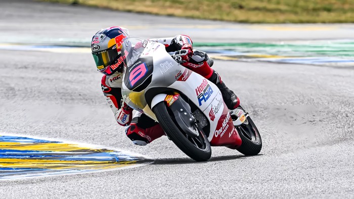 Veda Ega Raih Finis Delapan Besar di Moto3 Jerman, Brian Uriarte Rebut Kemenangan