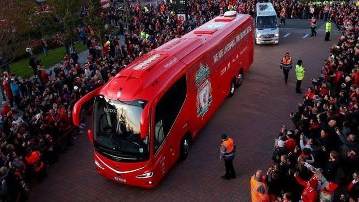 Bus Sepak Bola: Transportasi Nyaman untuk Tim dan Suporter